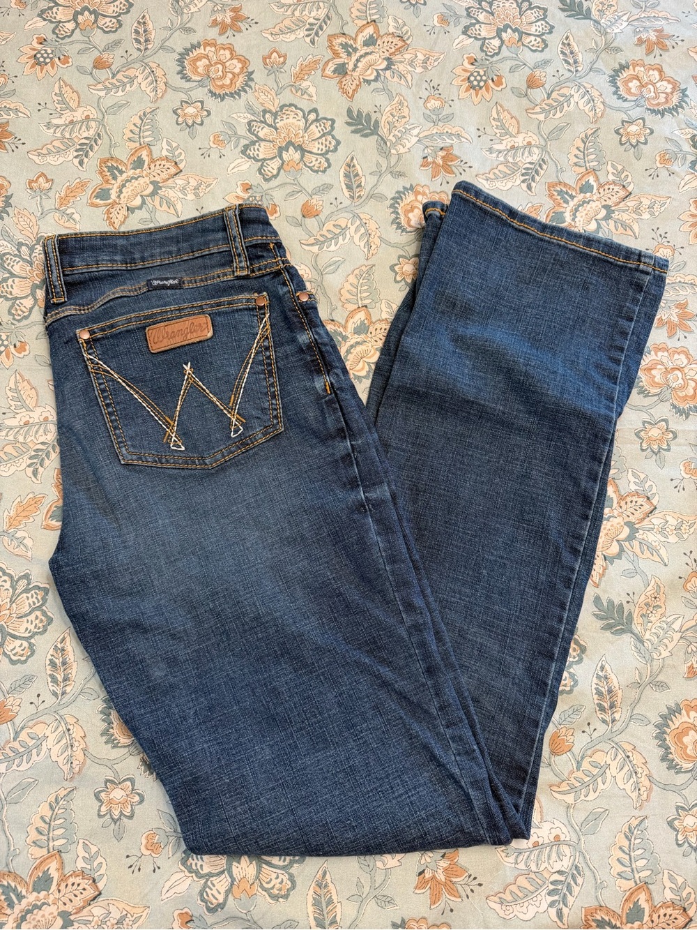 Wrangler Women's Indigo Bootcut Jeans with Contrast Stitching